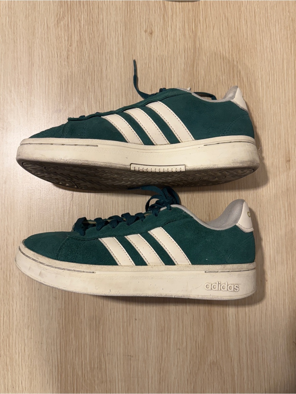 Adidas “campus” sneakers women’s 6.5